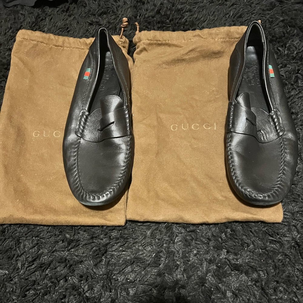 Men’s Gucci Driving Moccasins. Size 9.